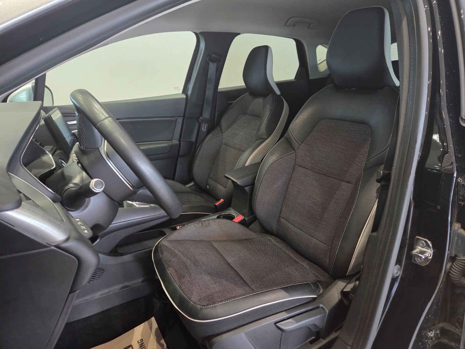 Sort Renault Captur fra 2021
