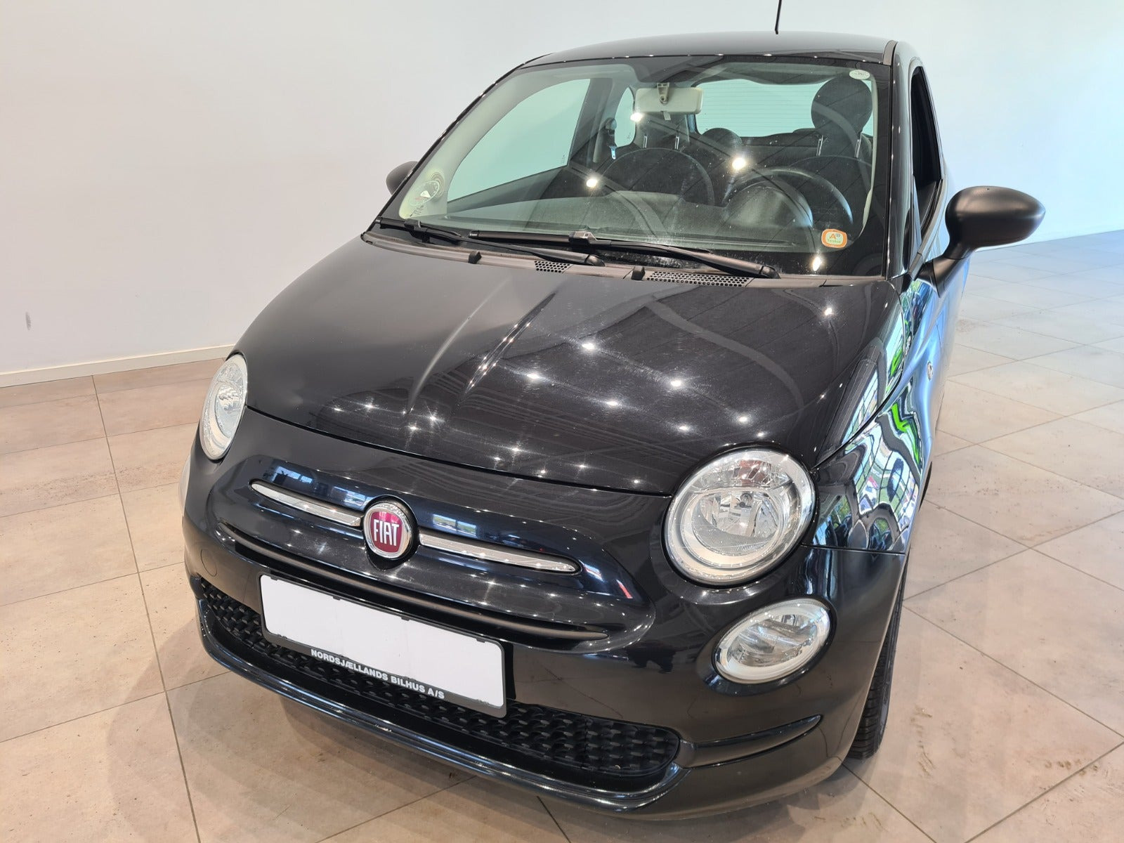 Sort Fiat 500 fra 2018