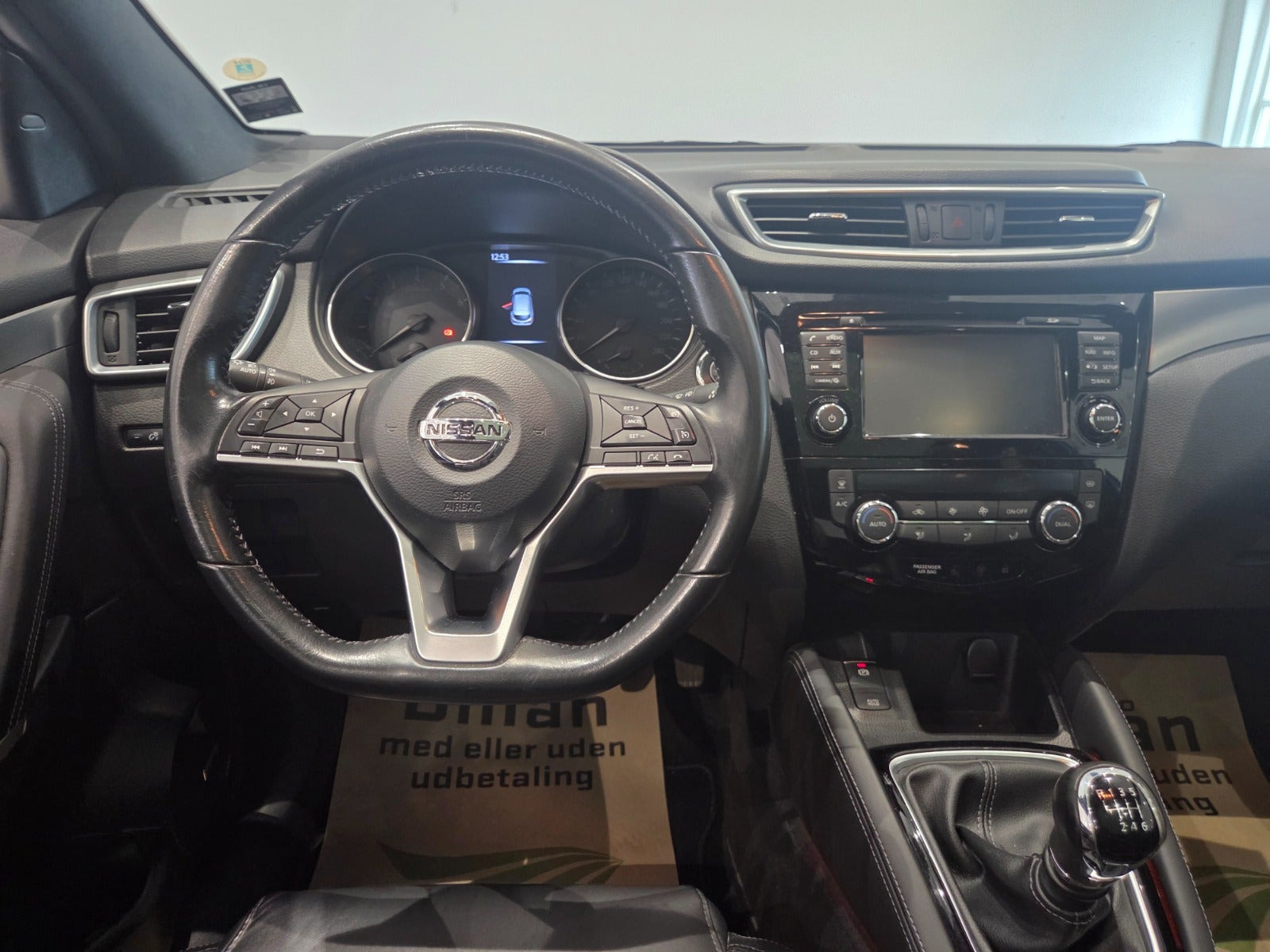 Blå Nissan Qashqai fra 2018