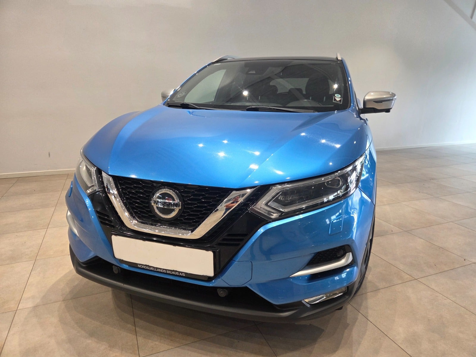 Blå Nissan Qashqai fra 2018