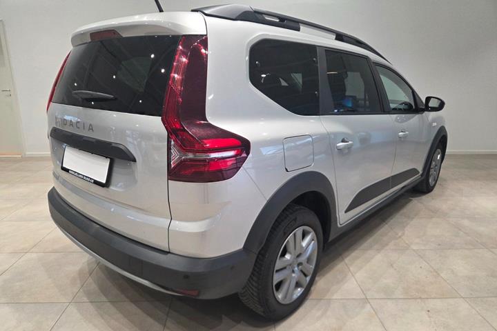 Sølv Dacia Jogger fra 2022