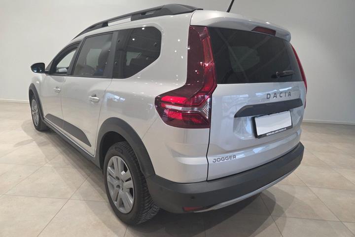 Sølv Dacia Jogger fra 2022