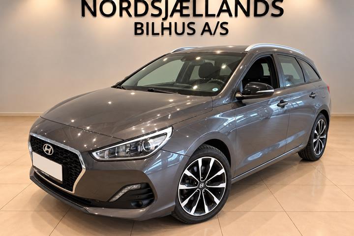 Grå Hyundai i30 fra 2018
