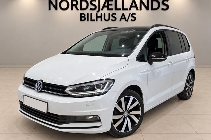 Hvid VW Touran fra 2018