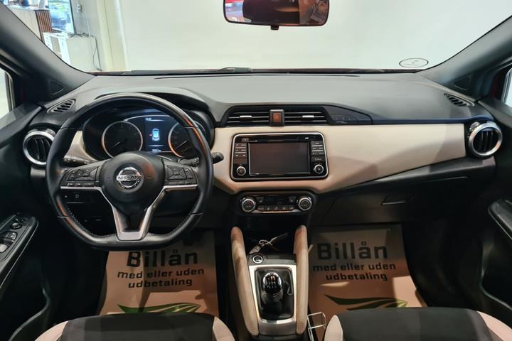 Rød Nissan Micra fra 2017