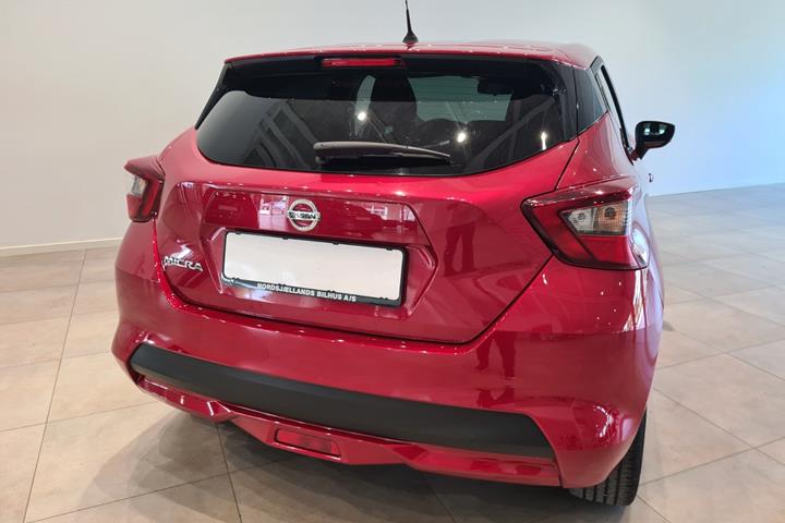 Rød Nissan Micra fra 2017