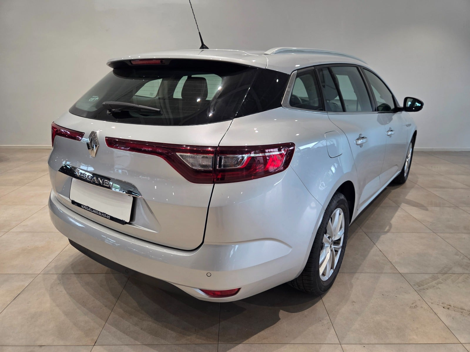 Sølv Renault Megane IV fra 2020
