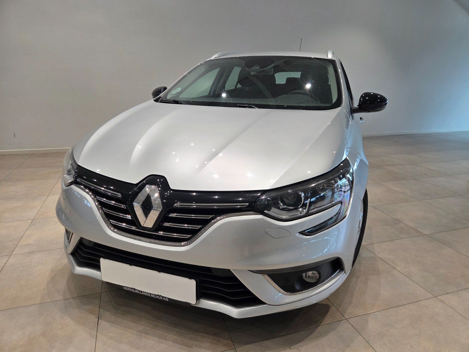 Sølv Renault Megane IV fra 2020