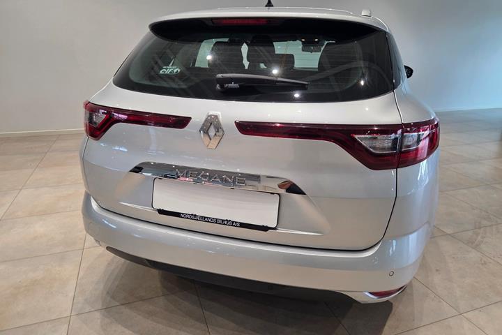 Sølv Renault Megane IV fra 2020
