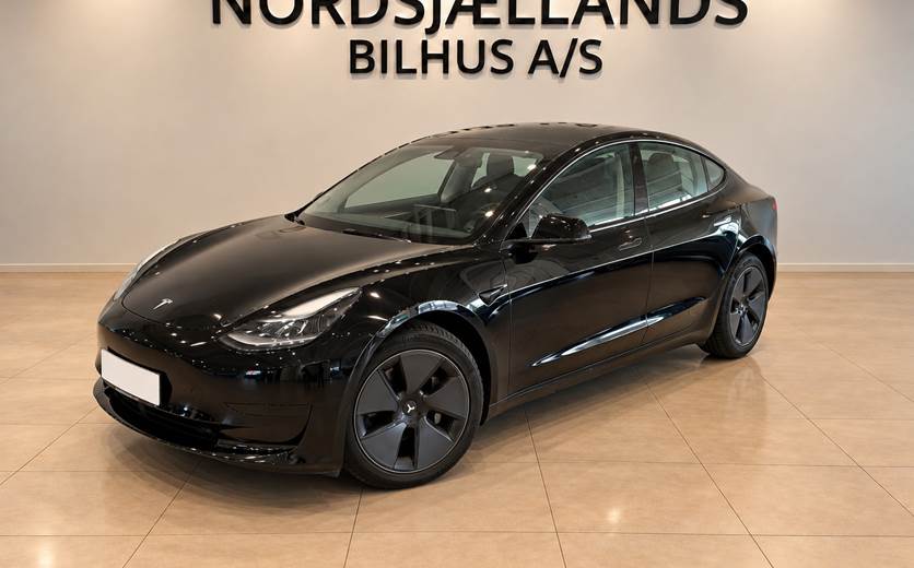 Tesla Model 3 RWD