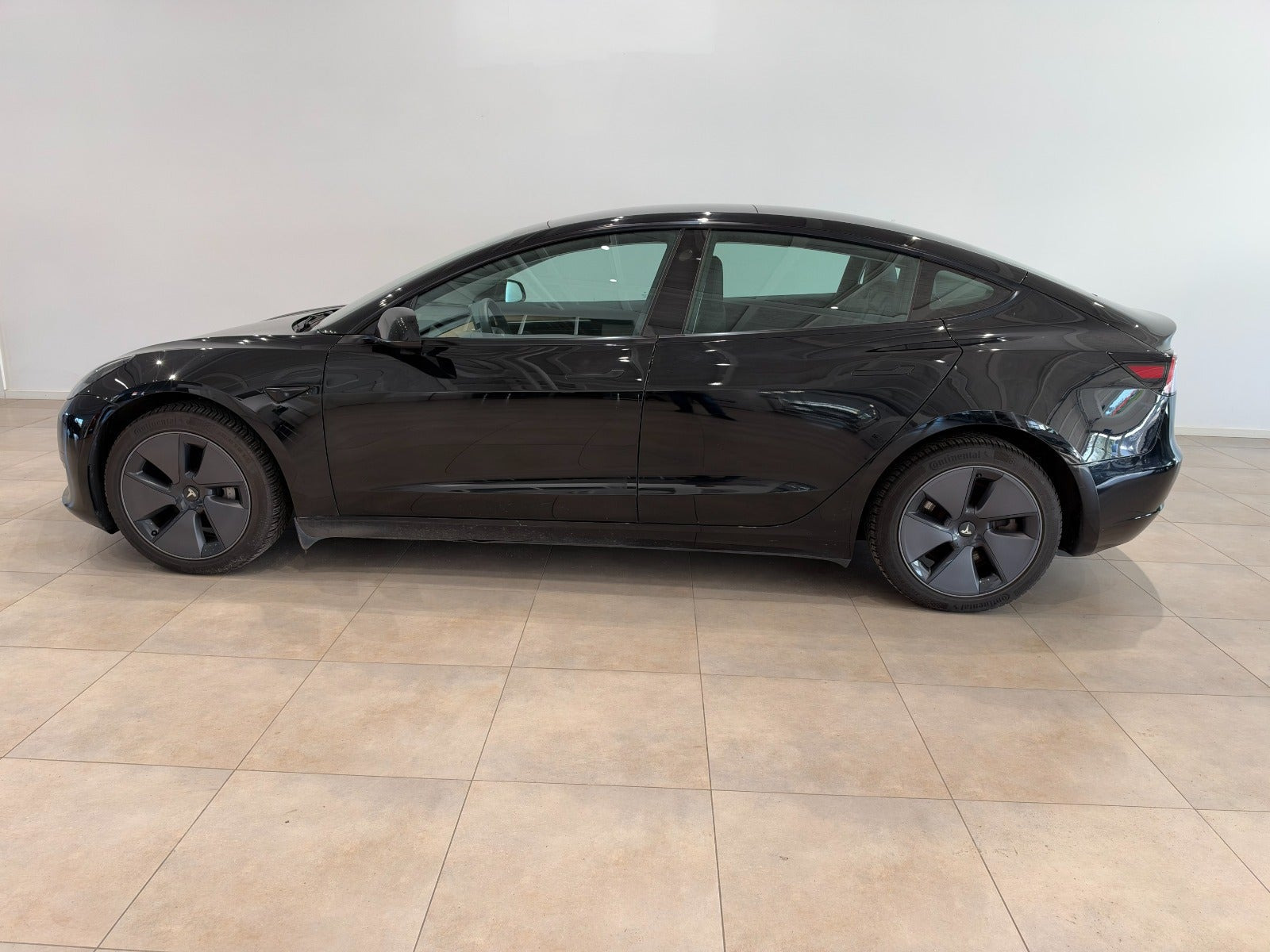 undefined Tesla Model 3 fra 2023