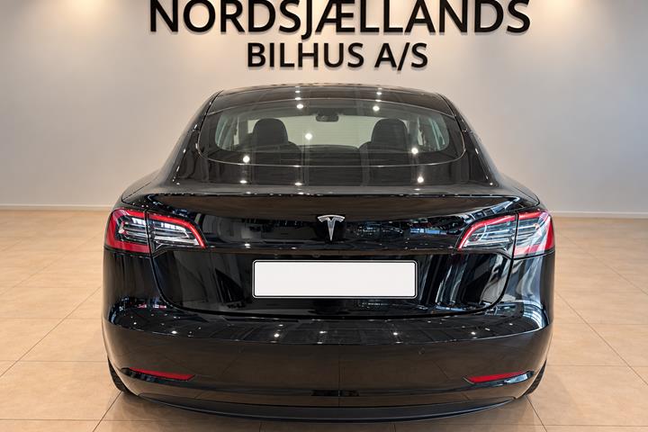 undefined Tesla Model 3 fra 2023