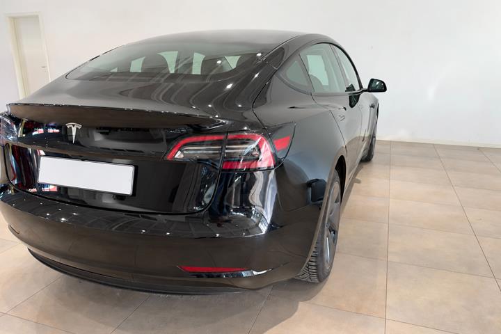 undefined Tesla Model 3 fra 2023