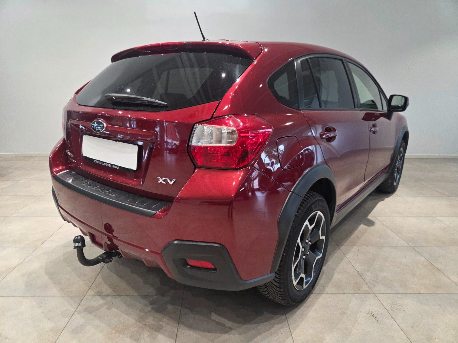 Rød Subaru XV fra 2012