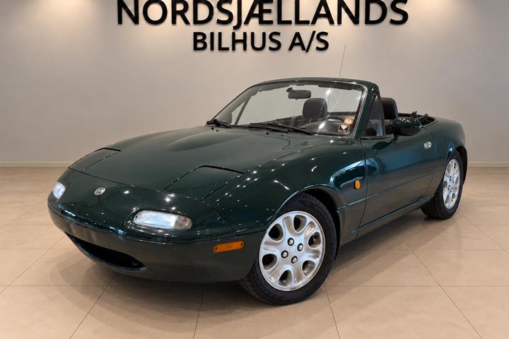 Grøn Mazda MX-5 fra 1997