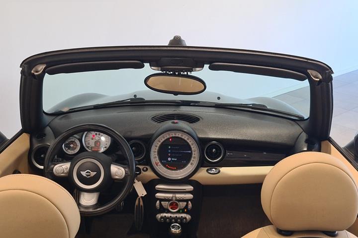 Blå Mini Cooper S fra 2009