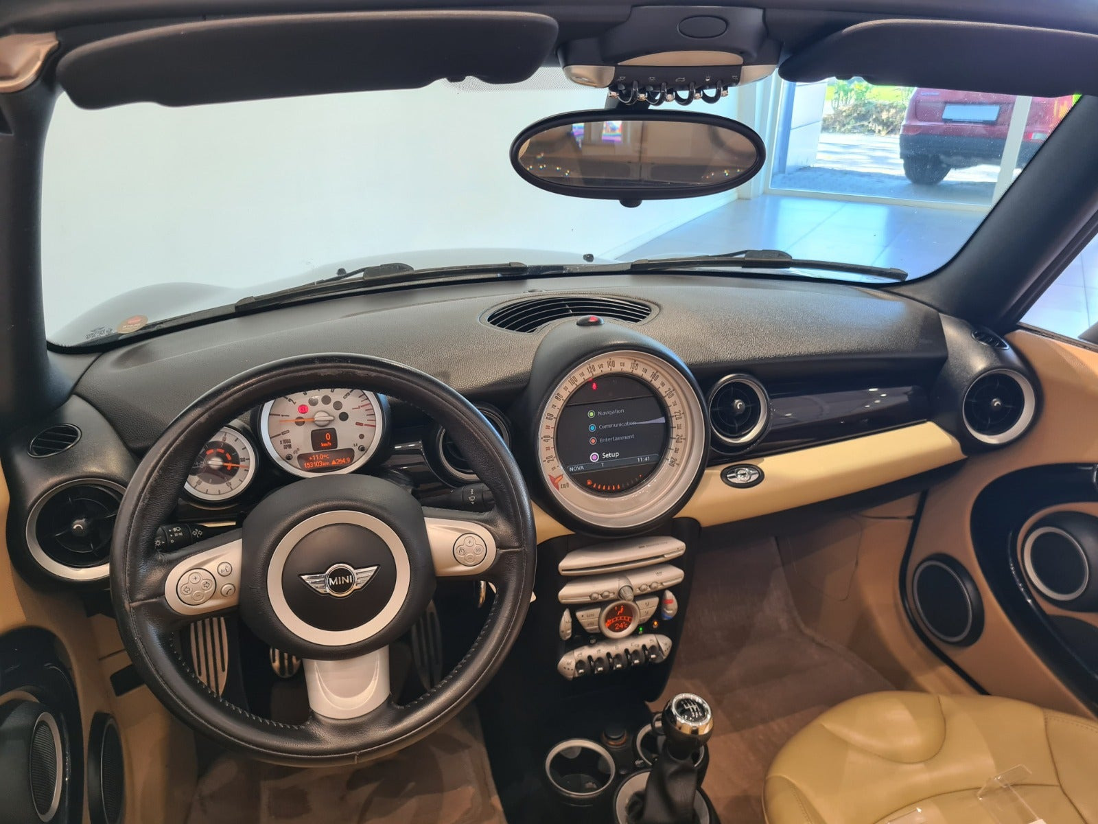 Blå Mini Cooper S fra 2009