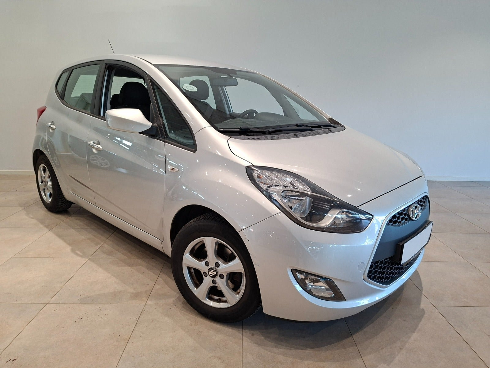 Sølv Hyundai ix20 fra 2016