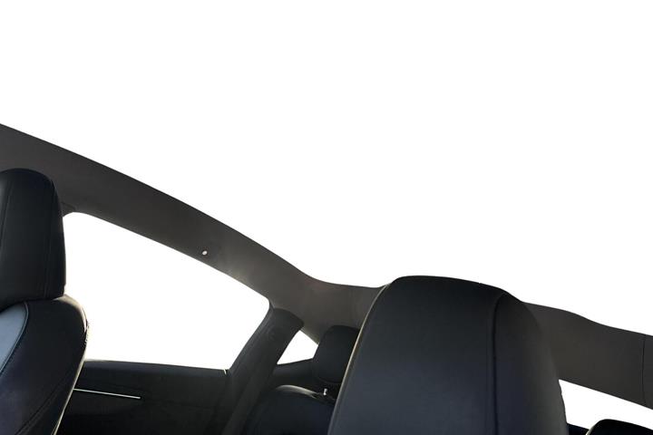 Hvid Tesla Model Y fra 2025