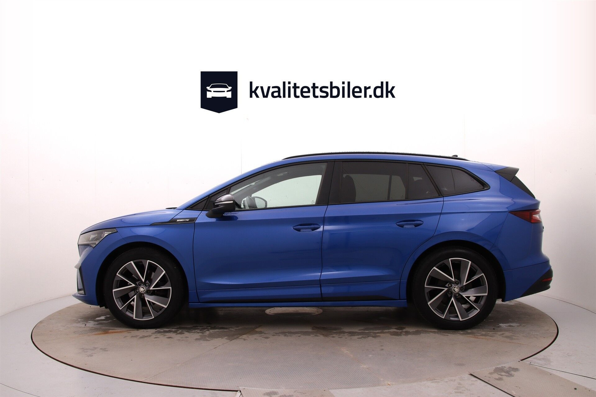 Blå Skoda Enyaq fra 2021