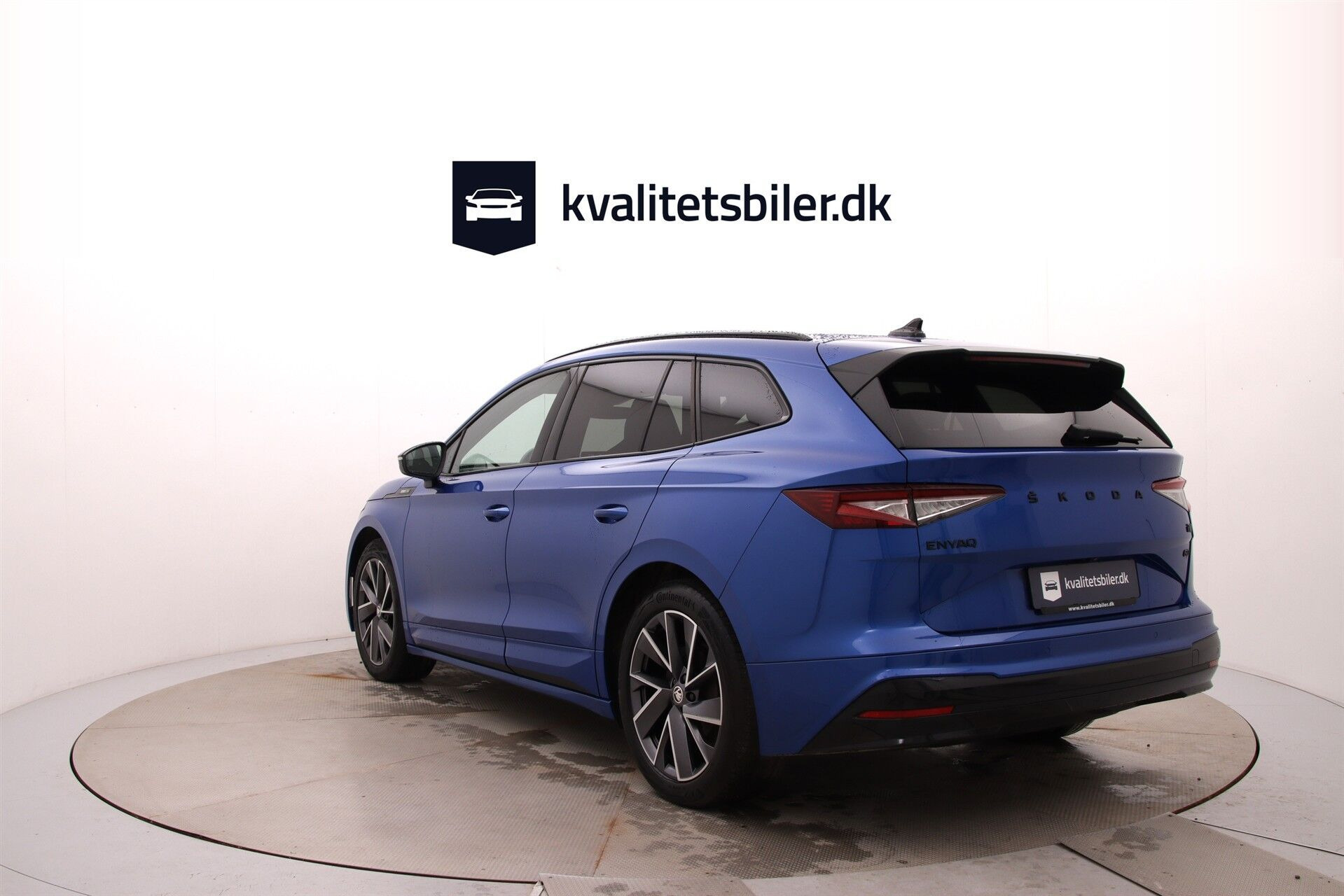 Blå Skoda Enyaq fra 2021