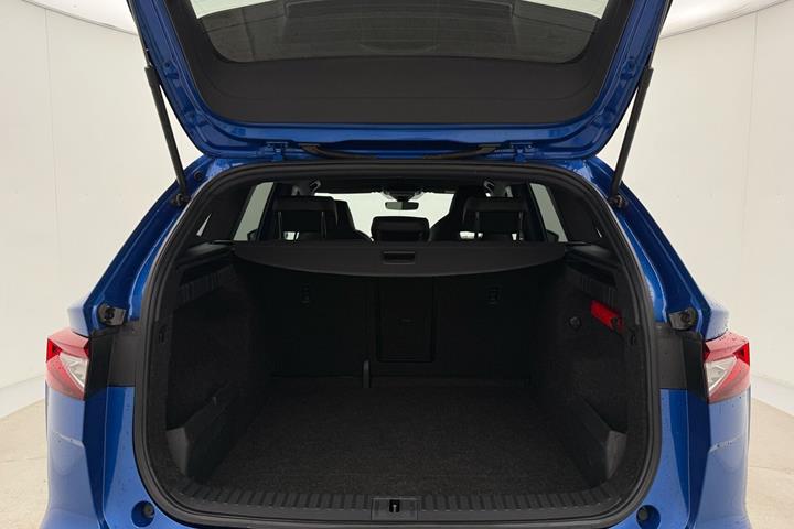 Blå Skoda Enyaq fra 2021