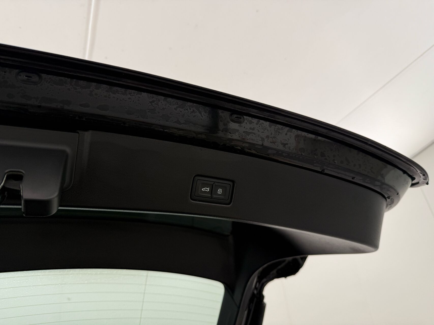 Sort Audi Q4 fra 2024