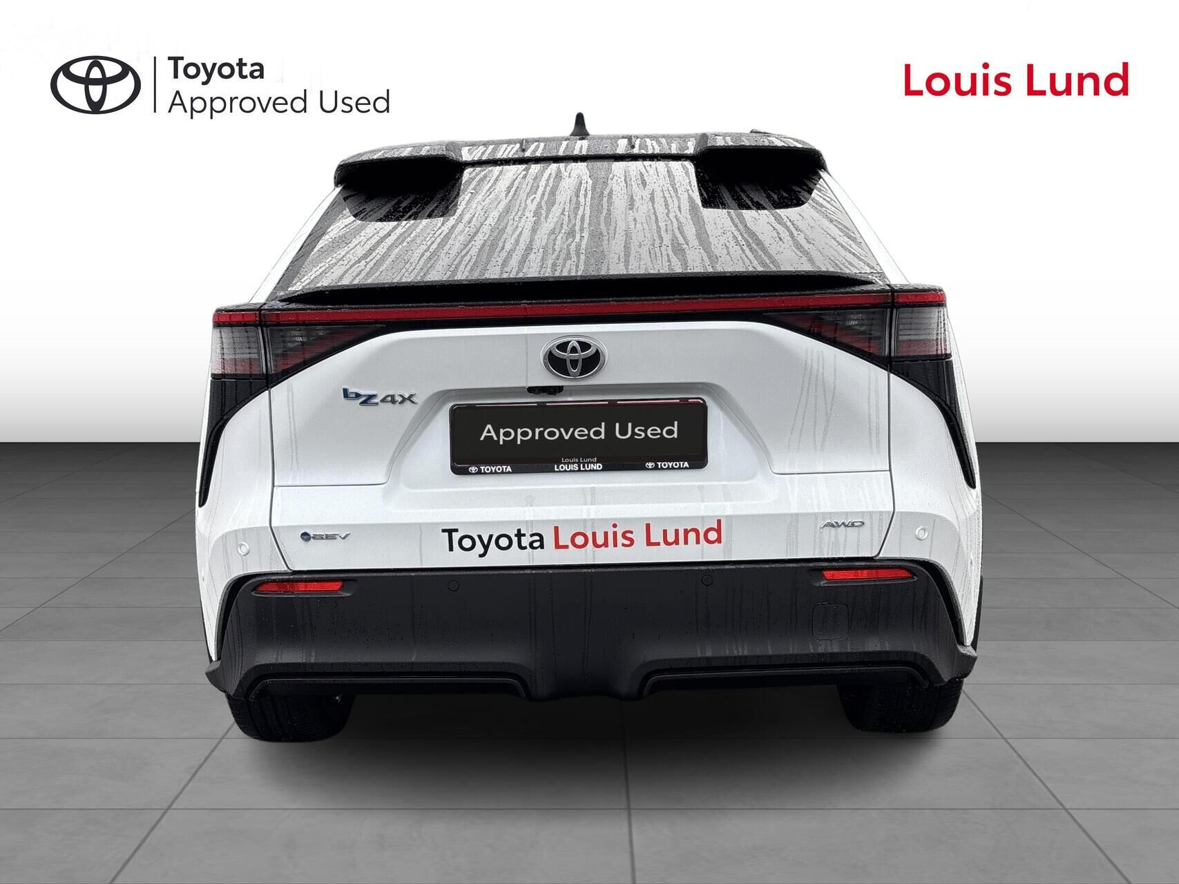 Hvid Toyota BZ4X fra 2026