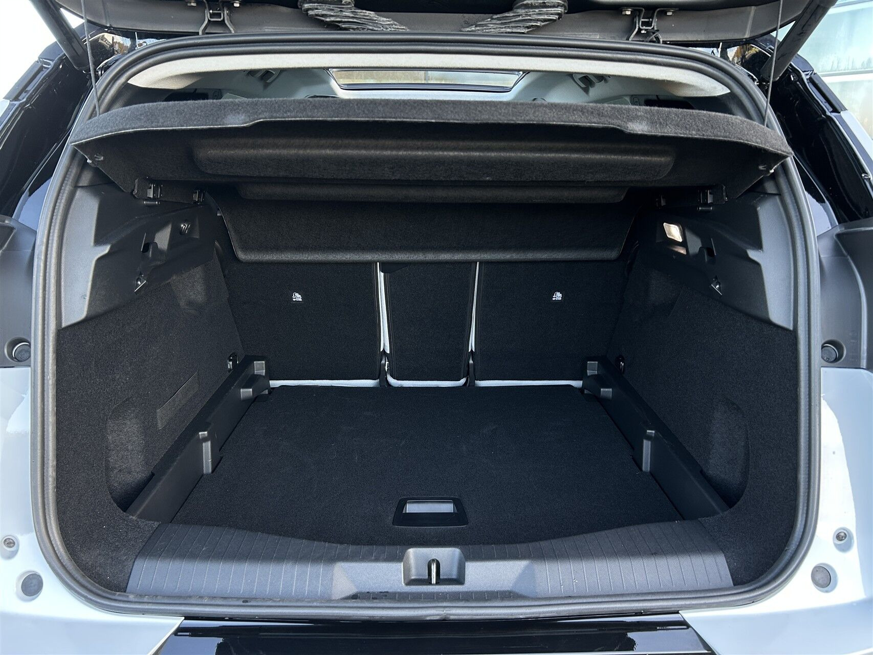 Hvid Citroën ë-C5 Aircross fra 2026