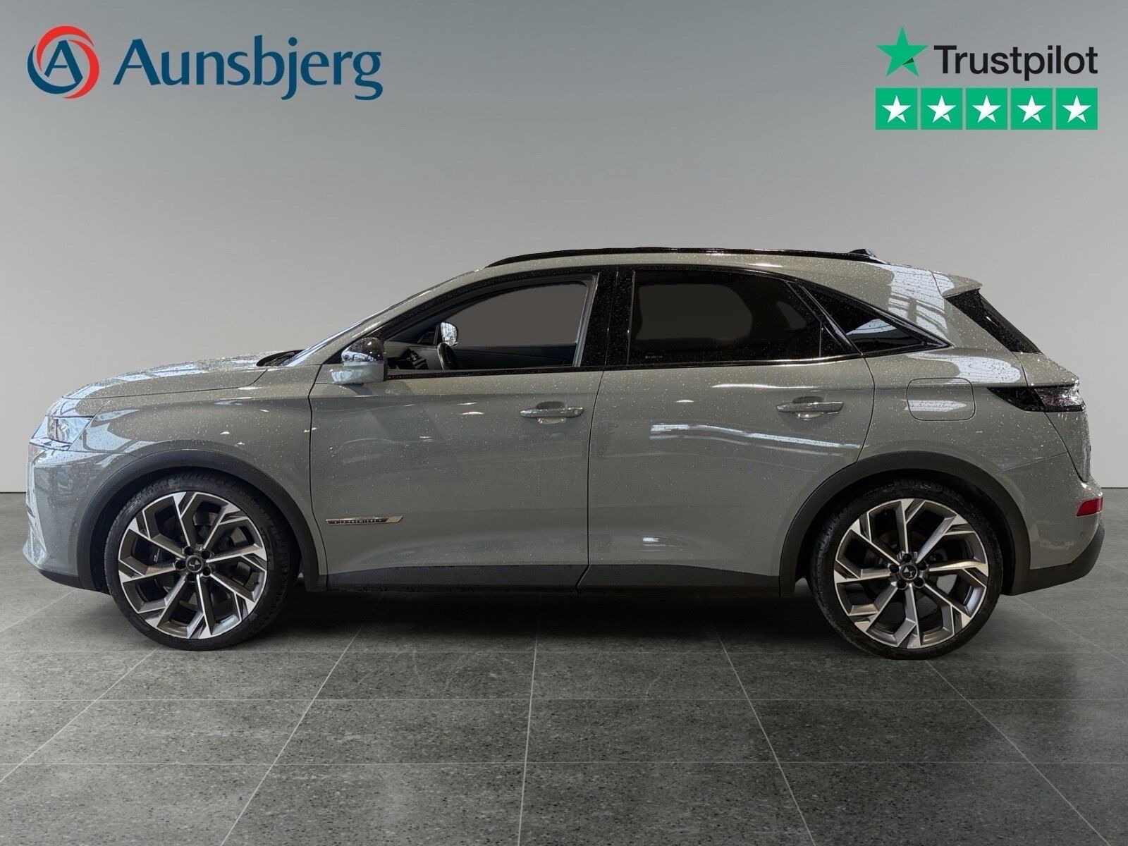 Grå DS DS 7 CrossBack fra 2023