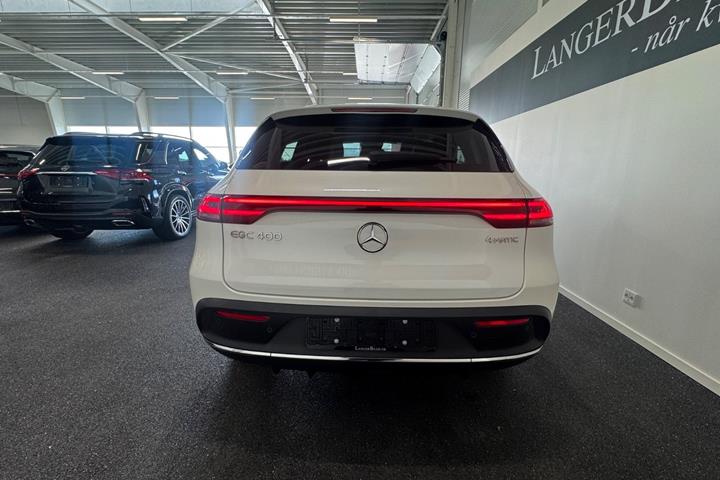 Hvid Mercedes EQC400 fra 2021