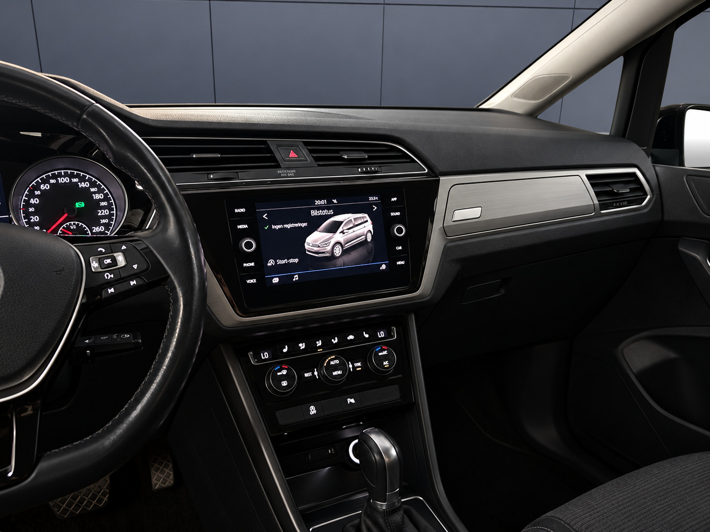 Sort VW Touran fra 2018