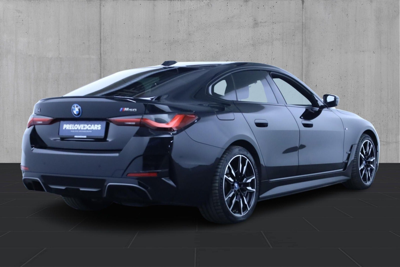 Sort BMW i4 fra 2023