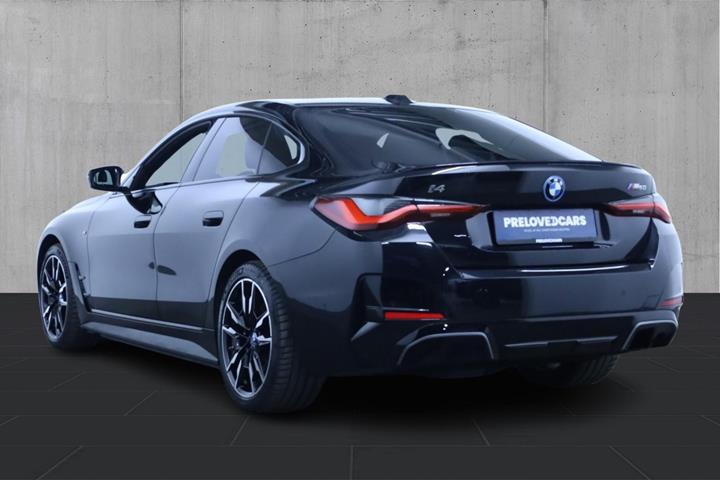 Sort BMW i4 fra 2023