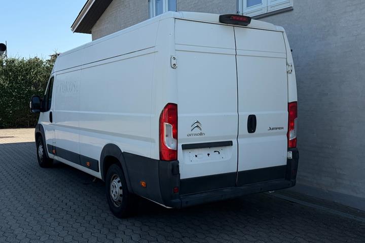 Rød Citroën Jumper 35+ fra 2019