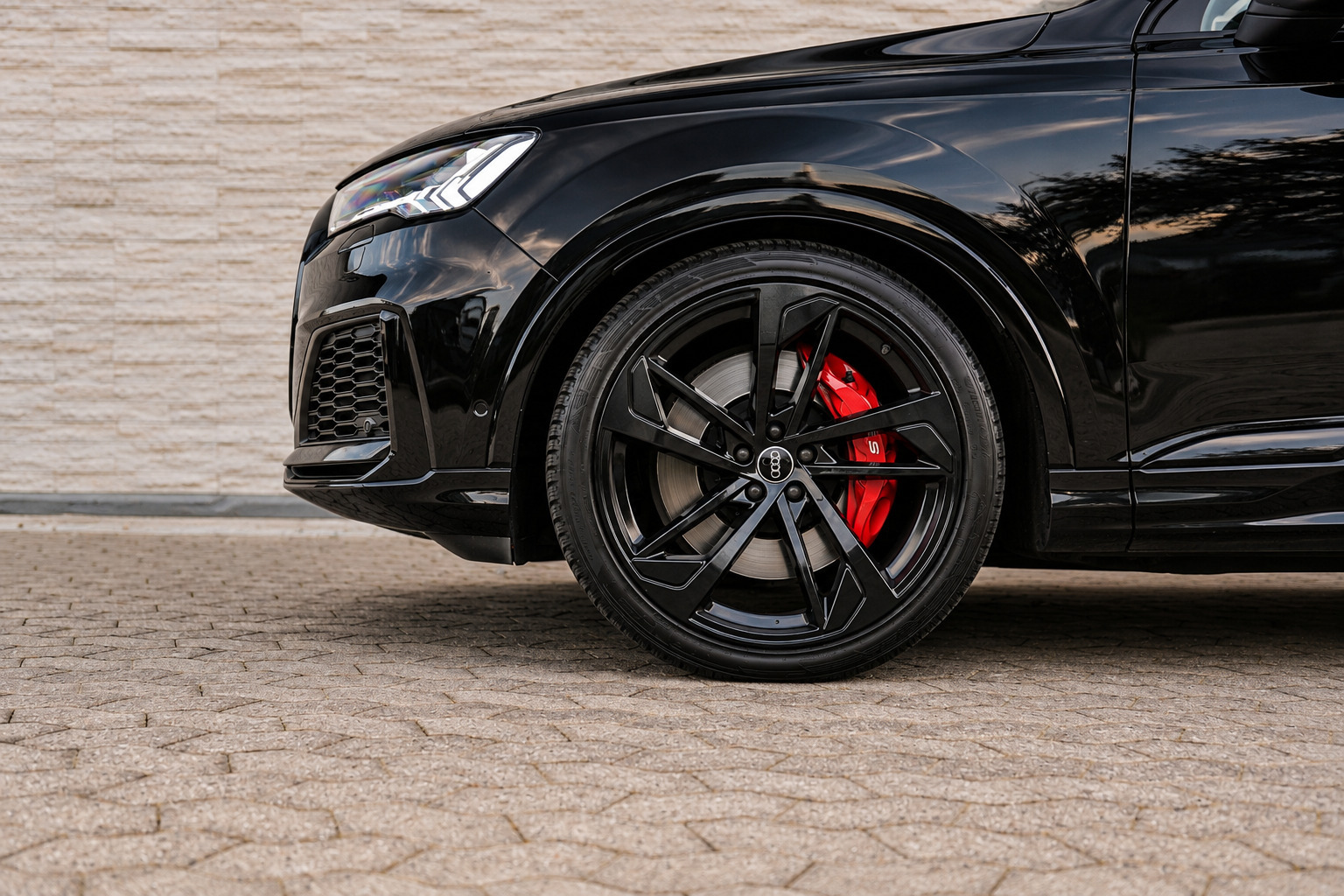 Sort Audi SQ7 fra 2021