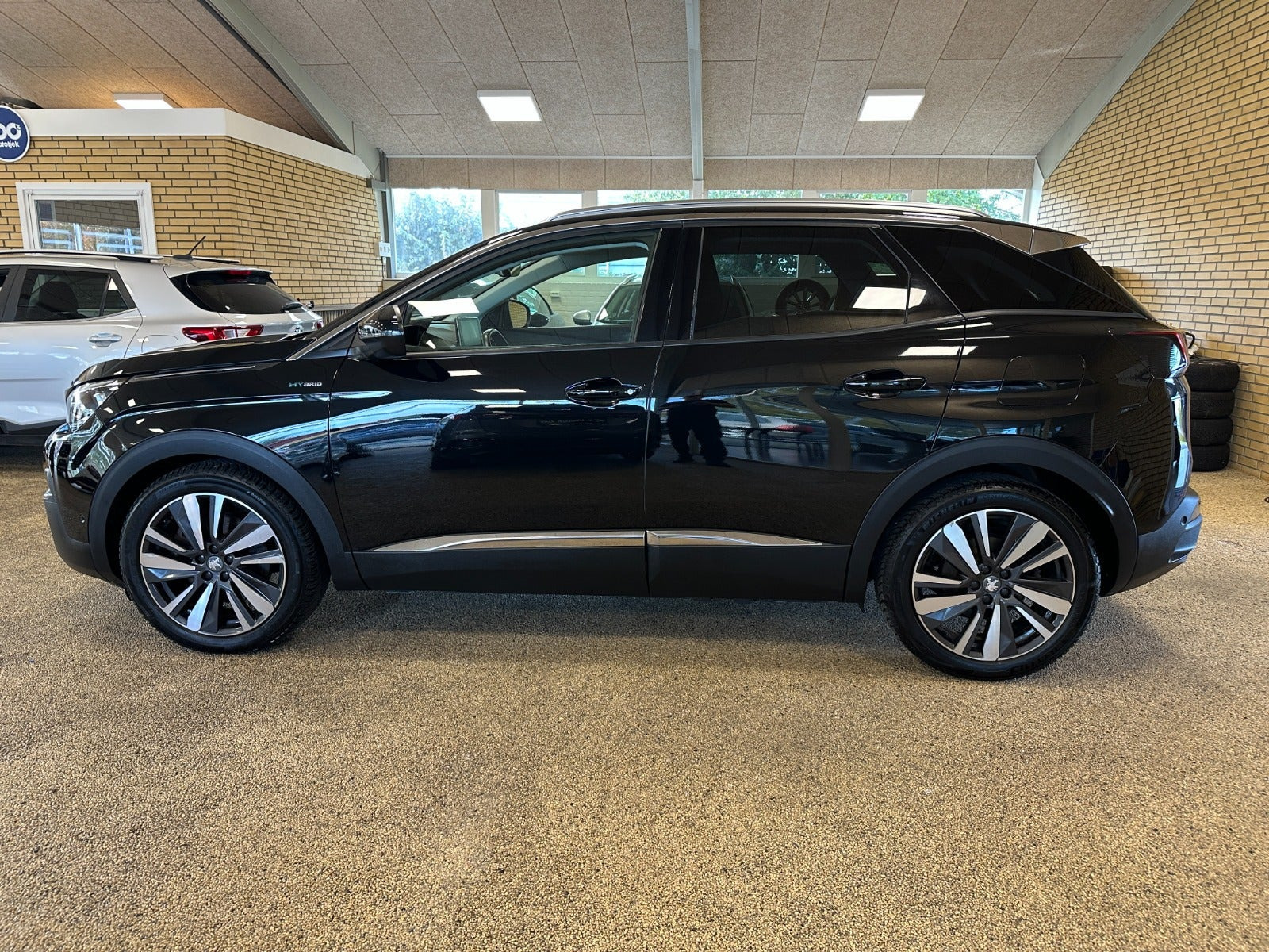 Sort Peugeot 3008 fra 2020