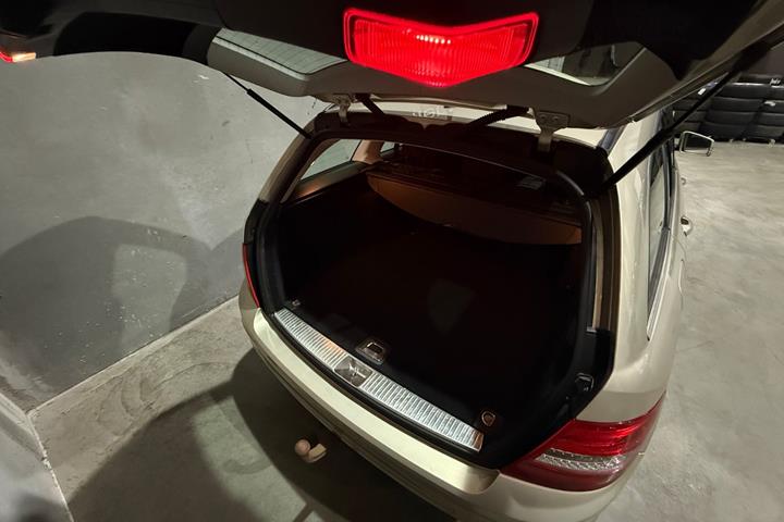 undefined Mercedes C180 fra 2012