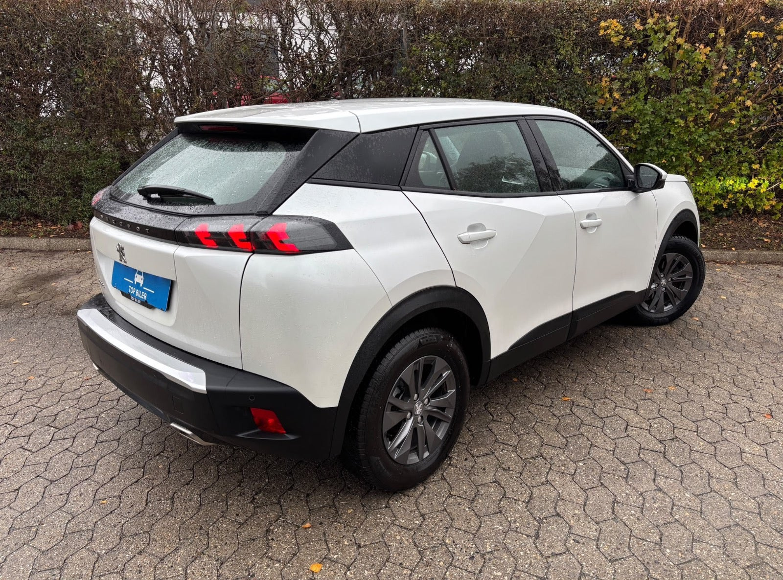 undefined Peugeot 2008 fra 2022