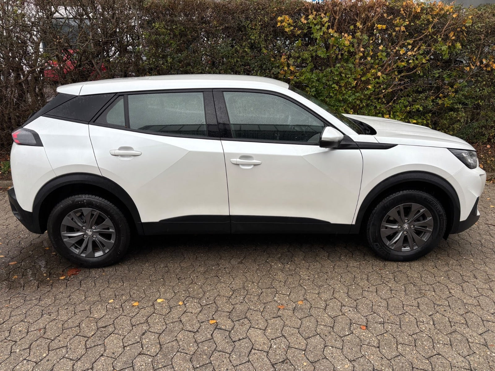 undefined Peugeot 2008 fra 2022