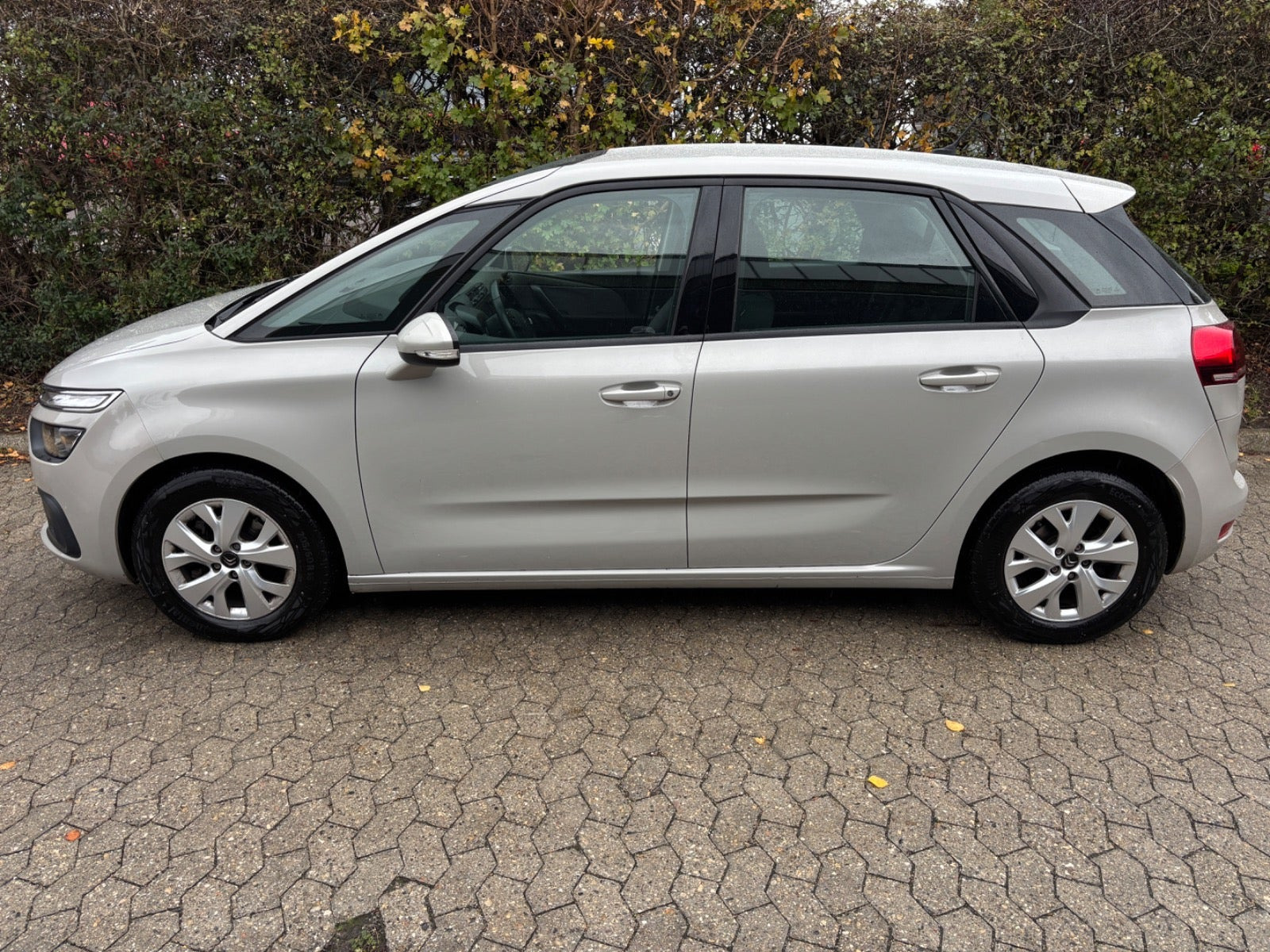 undefined Citroën C4 SpaceTourer fra 2019
