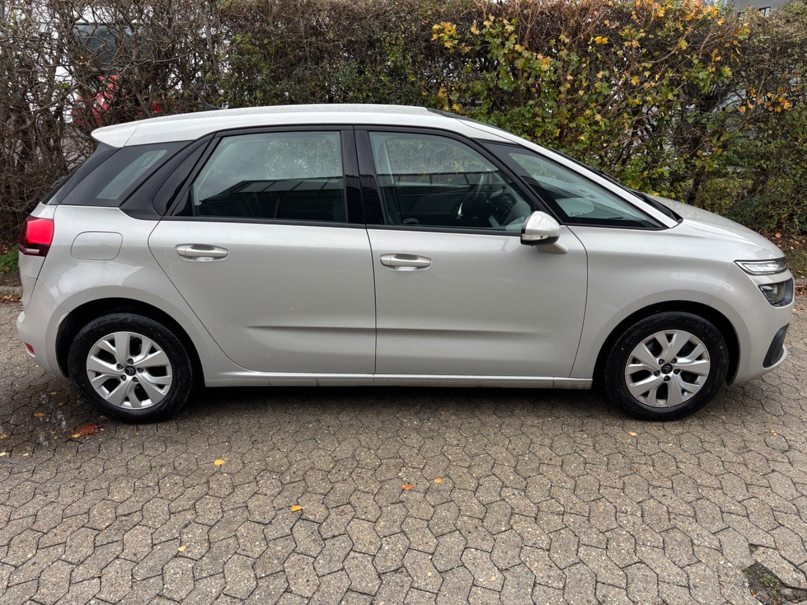 undefined Citroën C4 SpaceTourer fra 2019