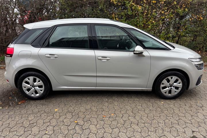 undefined Citroën C4 SpaceTourer fra 2019