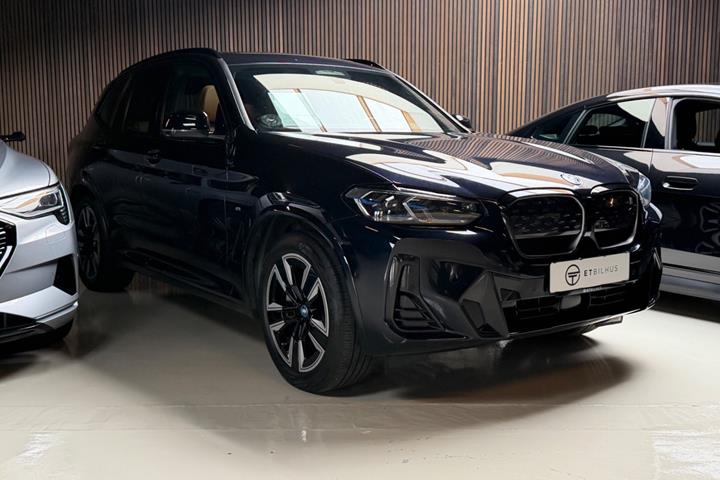 Sort BMW iX3 fra 2022