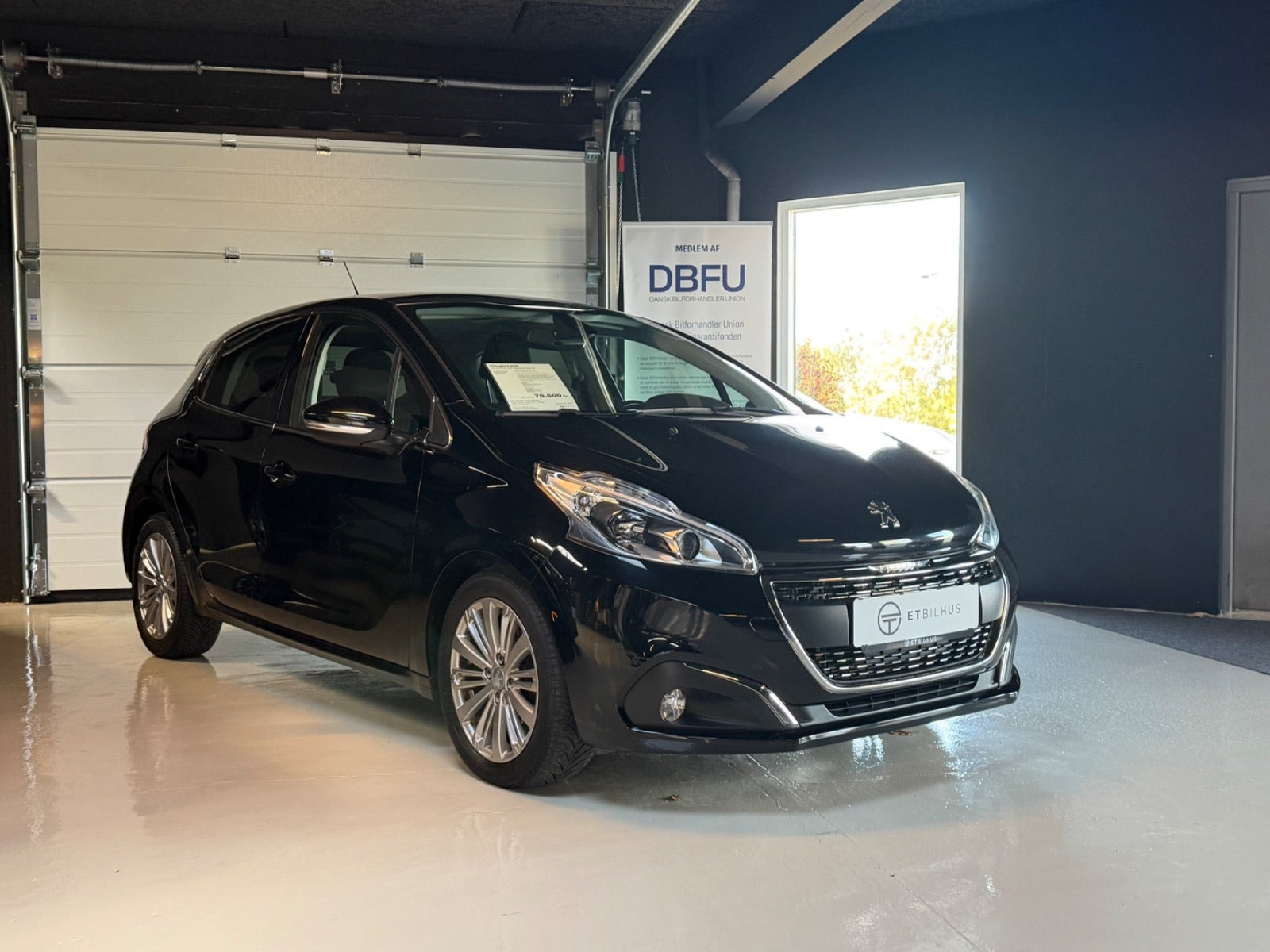 Peugeot 208 1,5 BlueHDi 100 Signature Sky