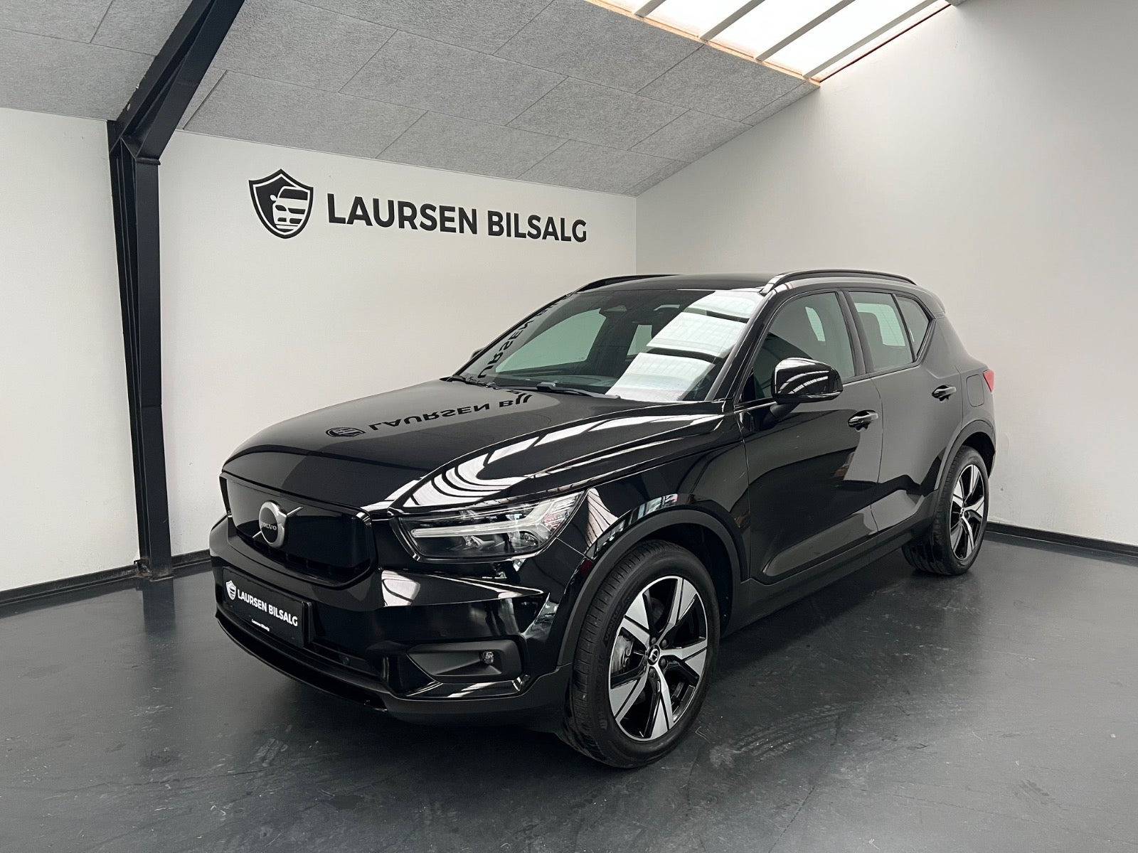 Sort Volvo XC40 fra 2021