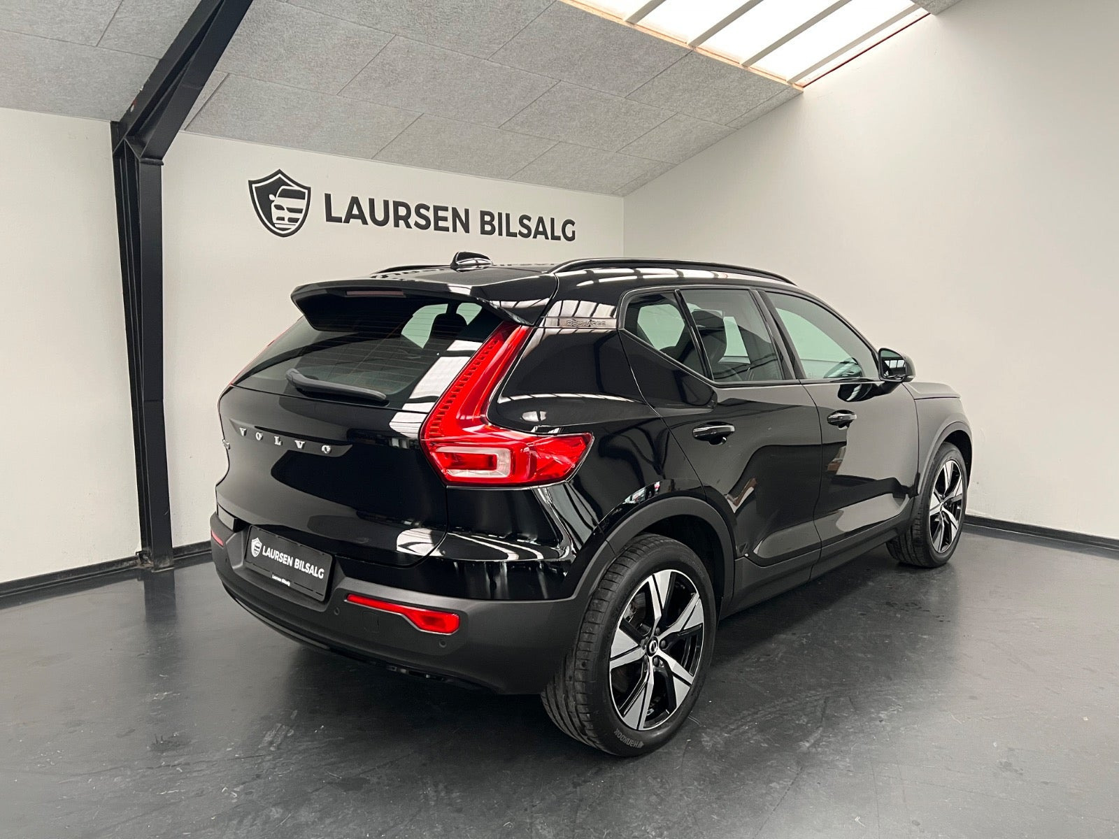 Sort Volvo XC40 fra 2021