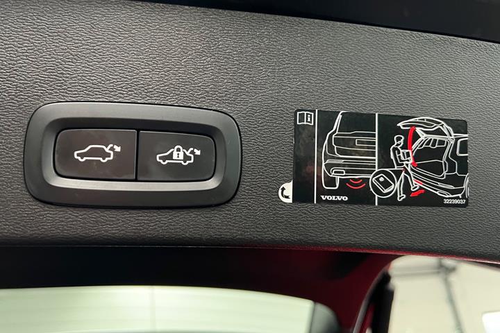 Sort Volvo XC40 fra 2021