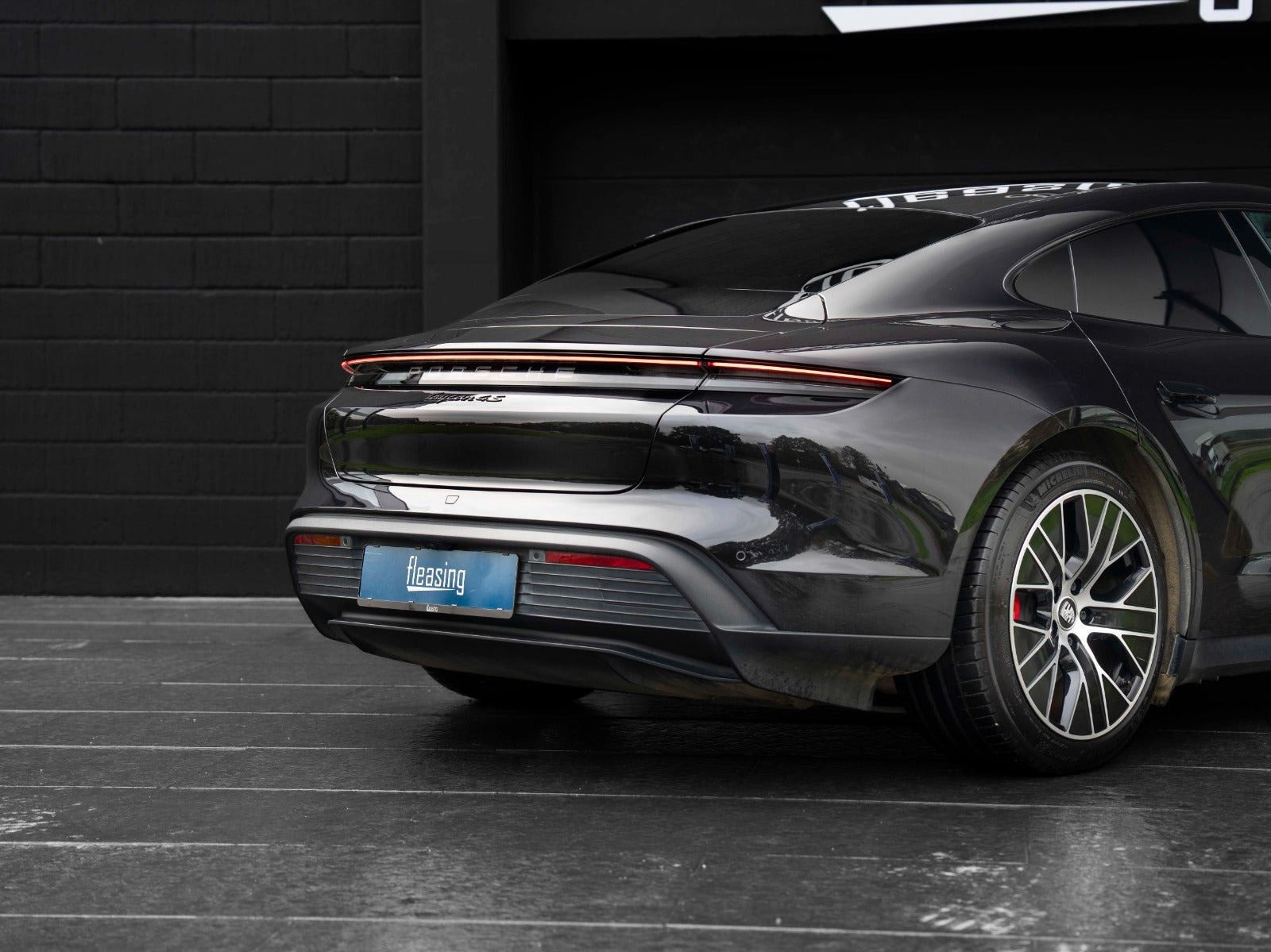 Sort Porsche Taycan 4S fra 2021