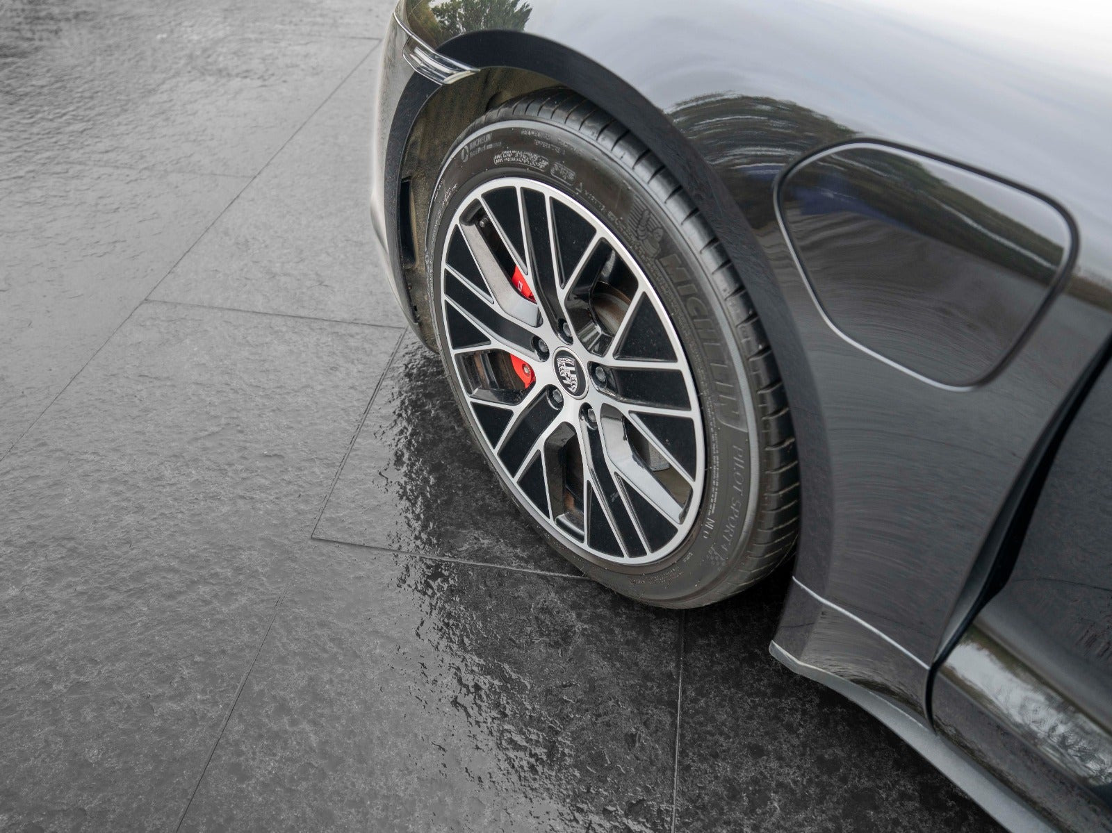 Sort Porsche Taycan 4S fra 2021